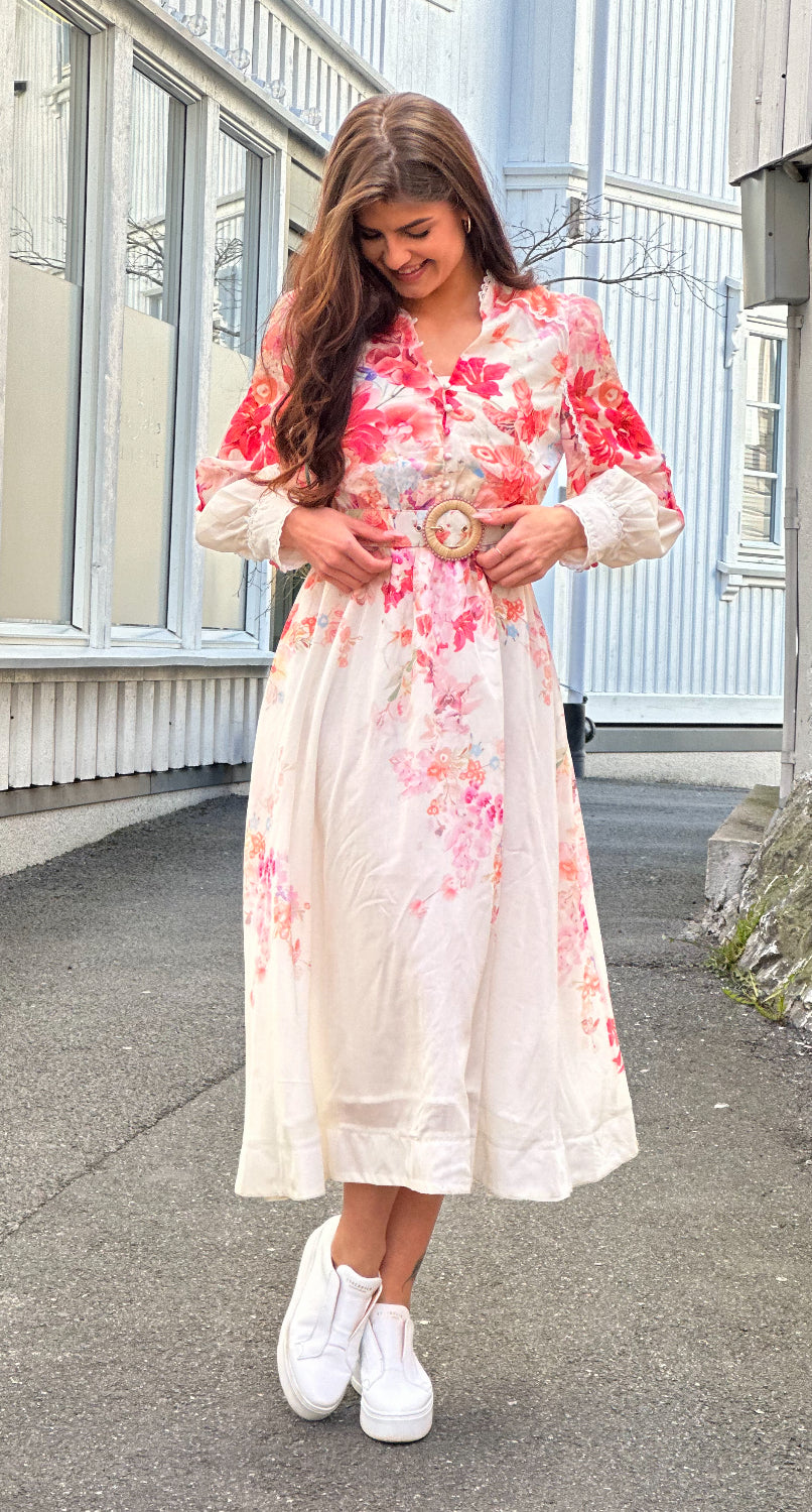 Fantastisk kjole🌸