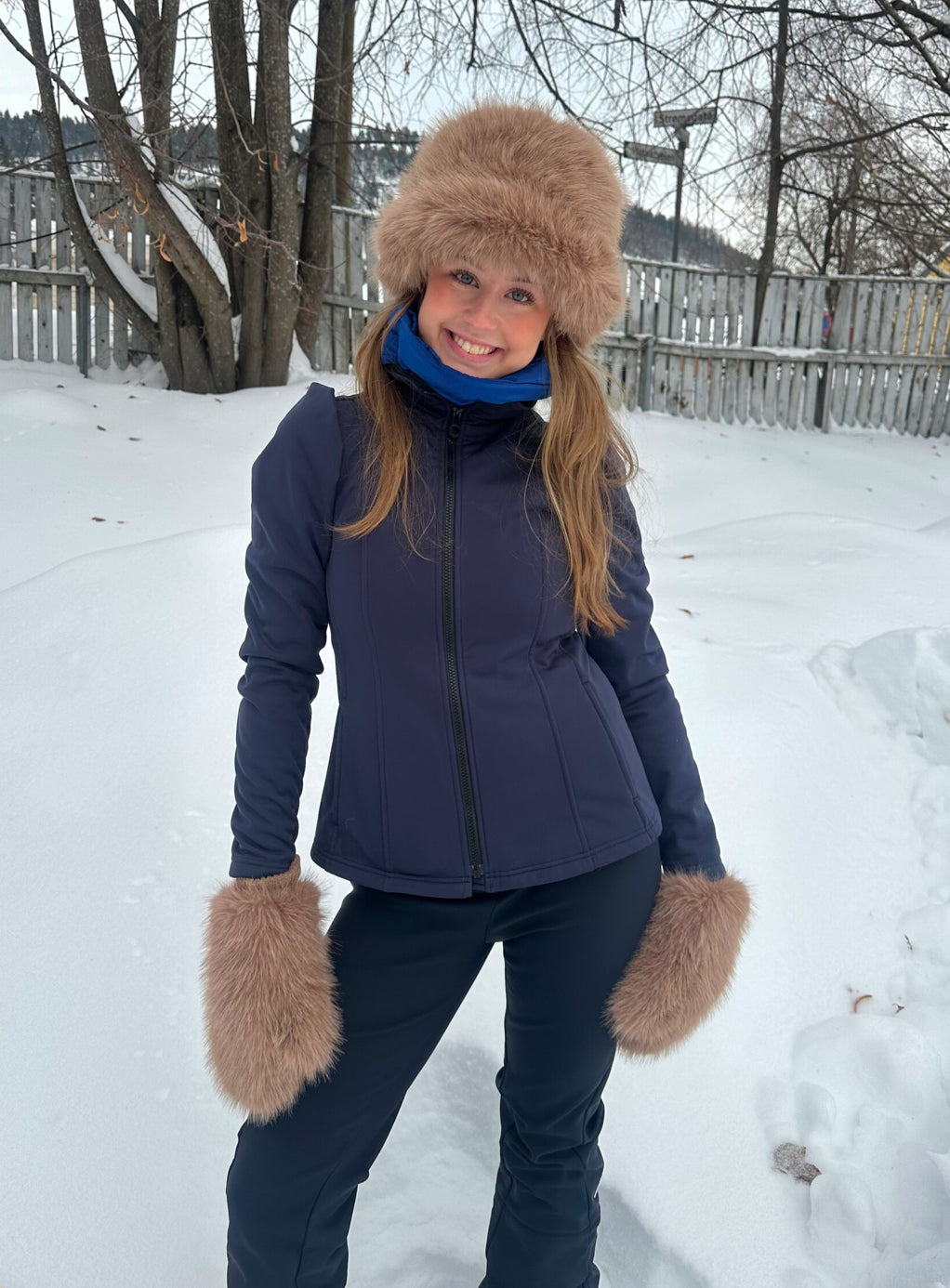 Aurora exclusive fuskepels hatt